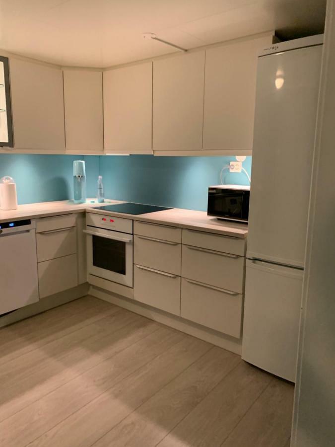 Beautiful Apartment In Central Leknes Ngoại thất bức ảnh